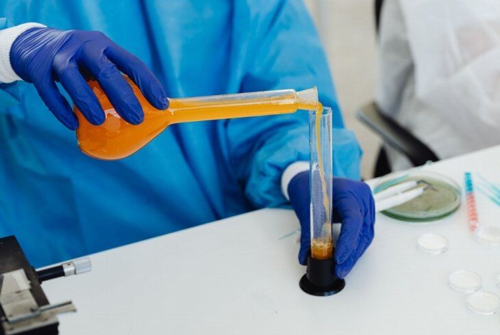 Guia de compra: escolher colunas e consumíveis de cromatografia (HPLC/GC) para análises industriais