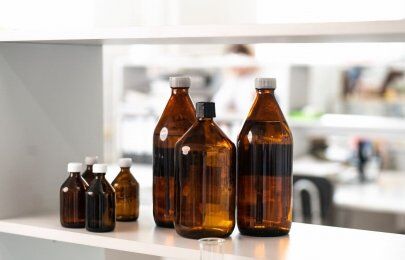 Produtos laboratoriais para farmacêuticas: o que realmente sustenta um controle de qualidade confiável